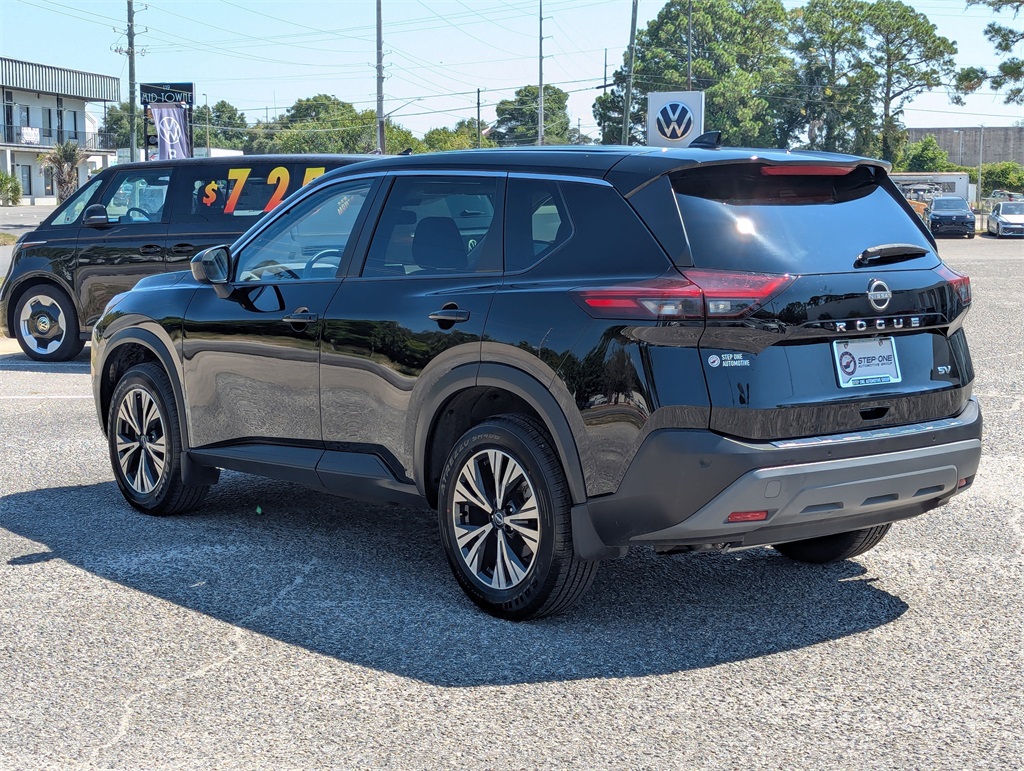 2023 Nissan Rogue SV photo 4