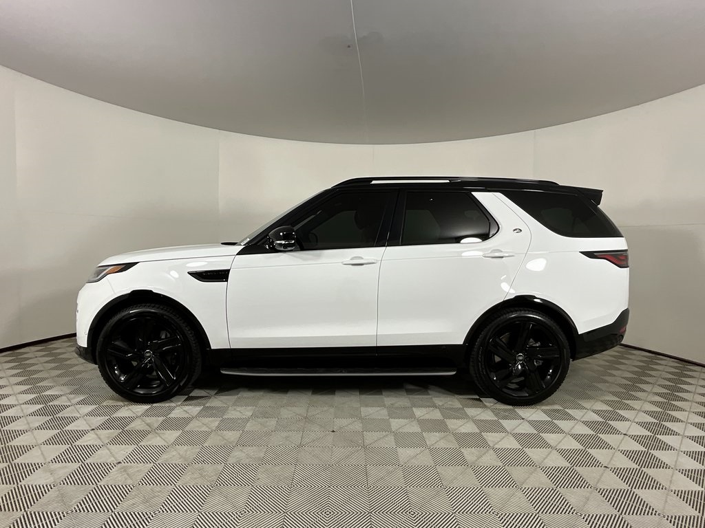 2025 Land Rover Discovery SE photo 2