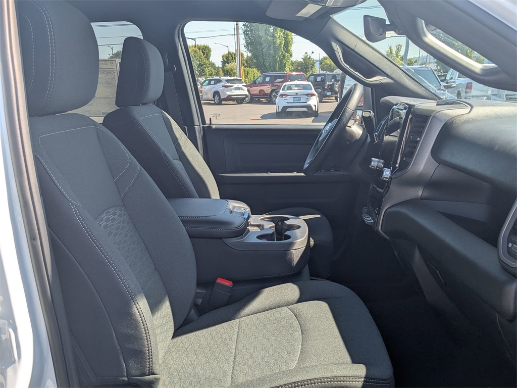 2025 Ram 3500 Tradesman photo 27