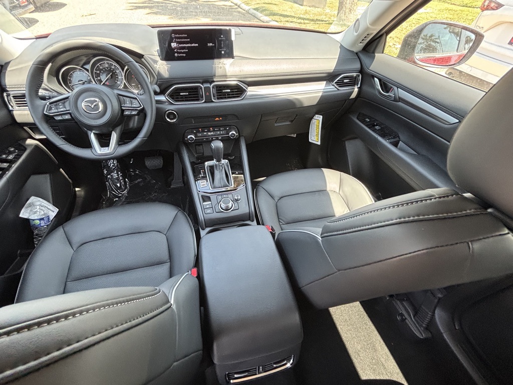 2025 Mazda CX-5 2.5 Select photo 10