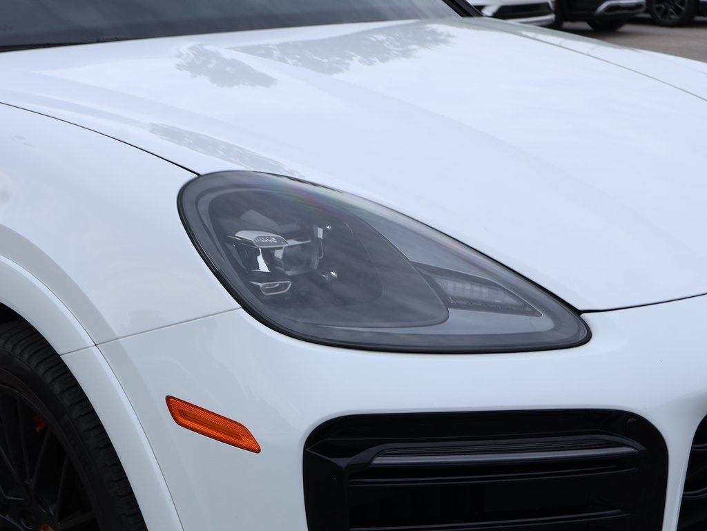 2022 Porsche Cayenne GTS photo 6