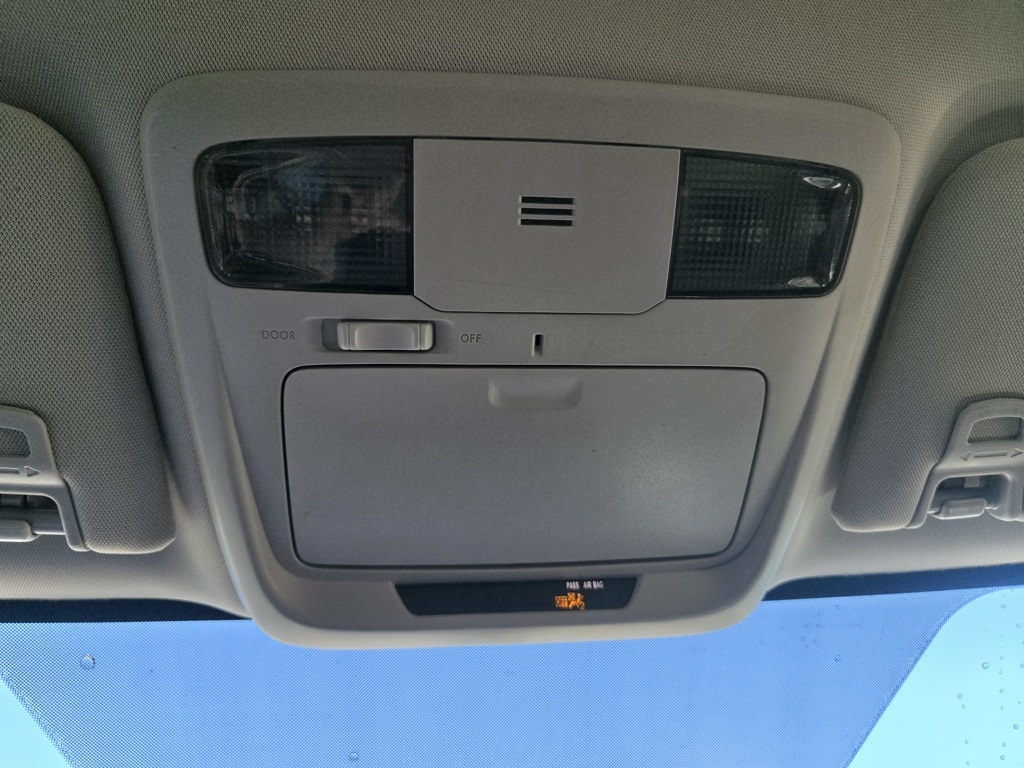 2017 Subaru Outback 2.5i photo 26