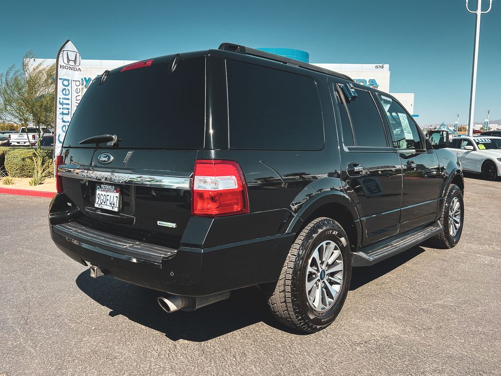 2015 Ford Expedition XLT photo 5