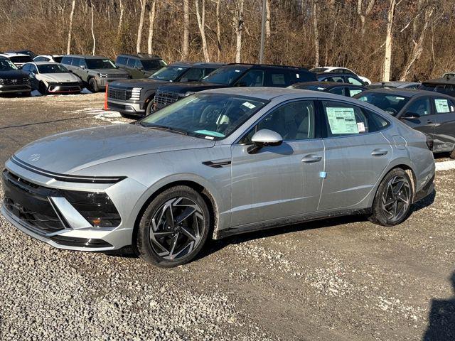2026 Hyundai Sonata SEL's photo