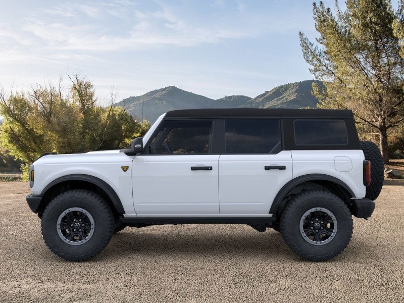 2024 Ford Bronco Badlands photo 4