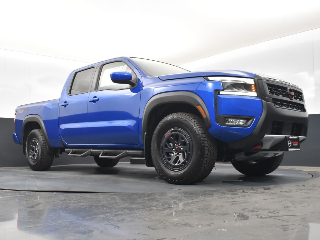 2025 Nissan Frontier photo 36
