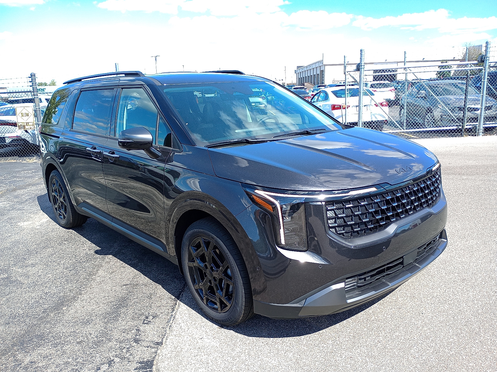 2026 Kia Carnival SX's photo