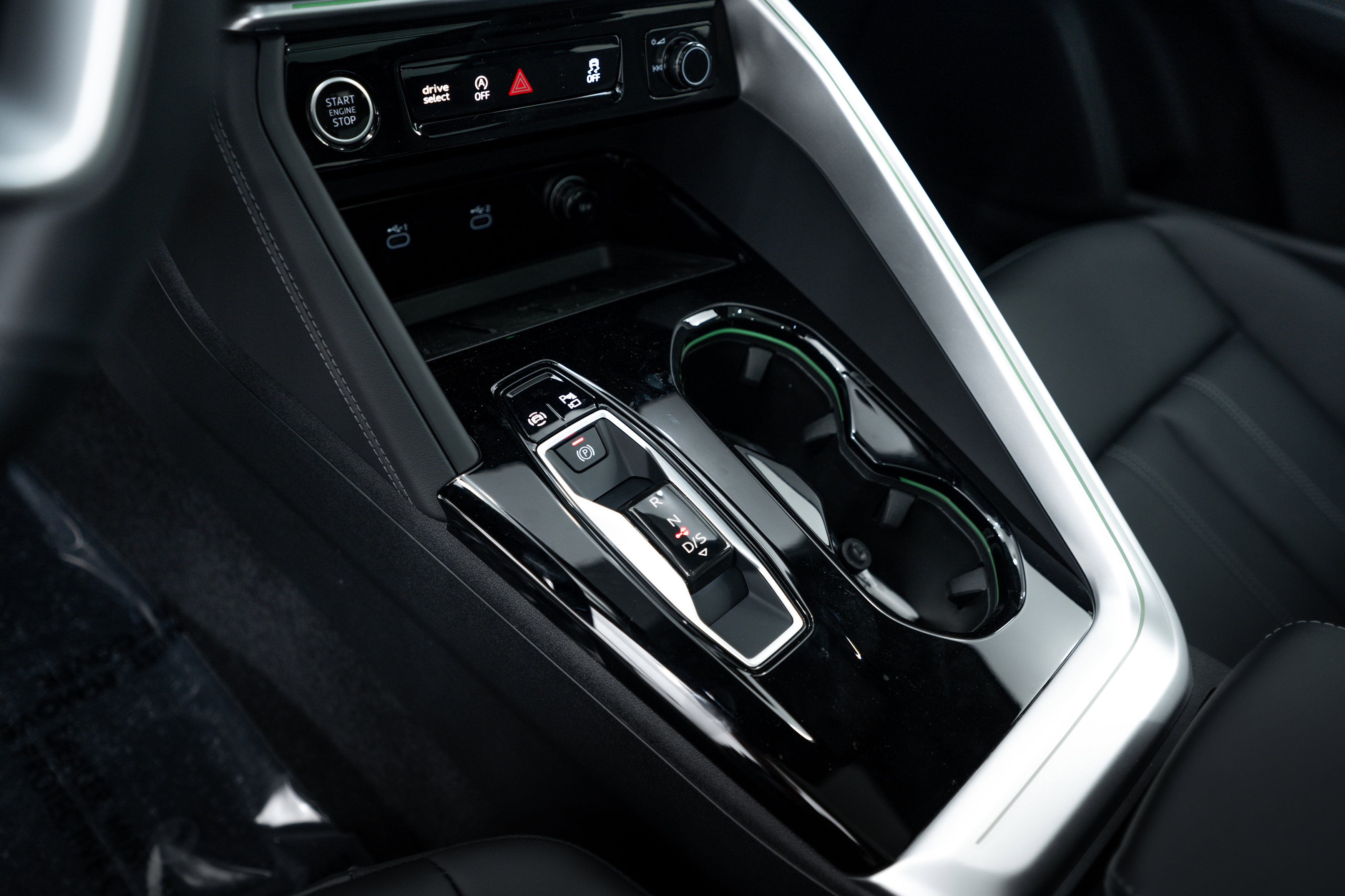 2025 Audi Q5 Premium Plus photo 8