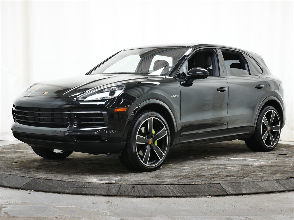 2023 Porsche Cayenne E-Hybrid's photo