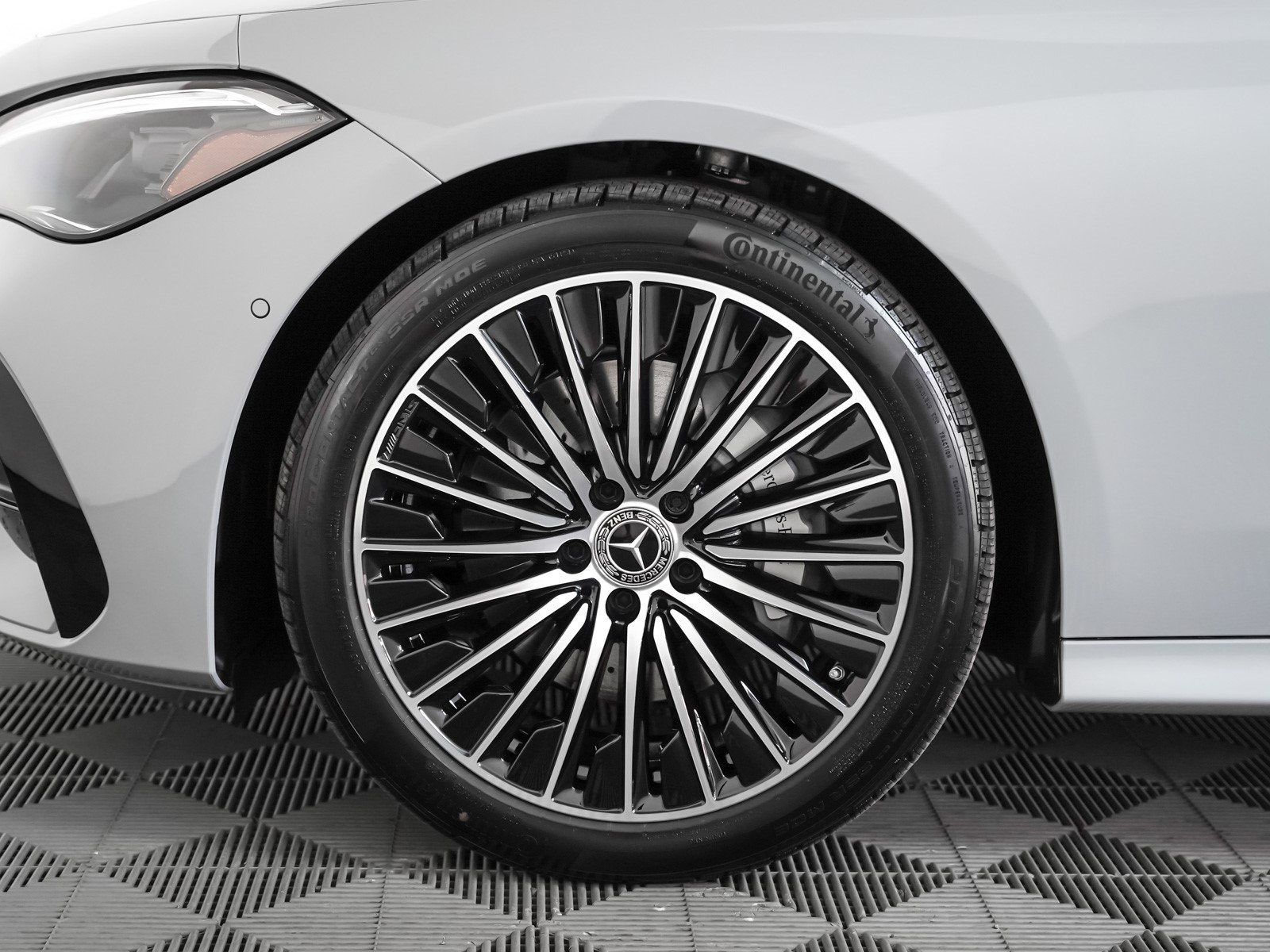 2026 Mercedes Benz CLE 300 4MATIC Coupe photo 3