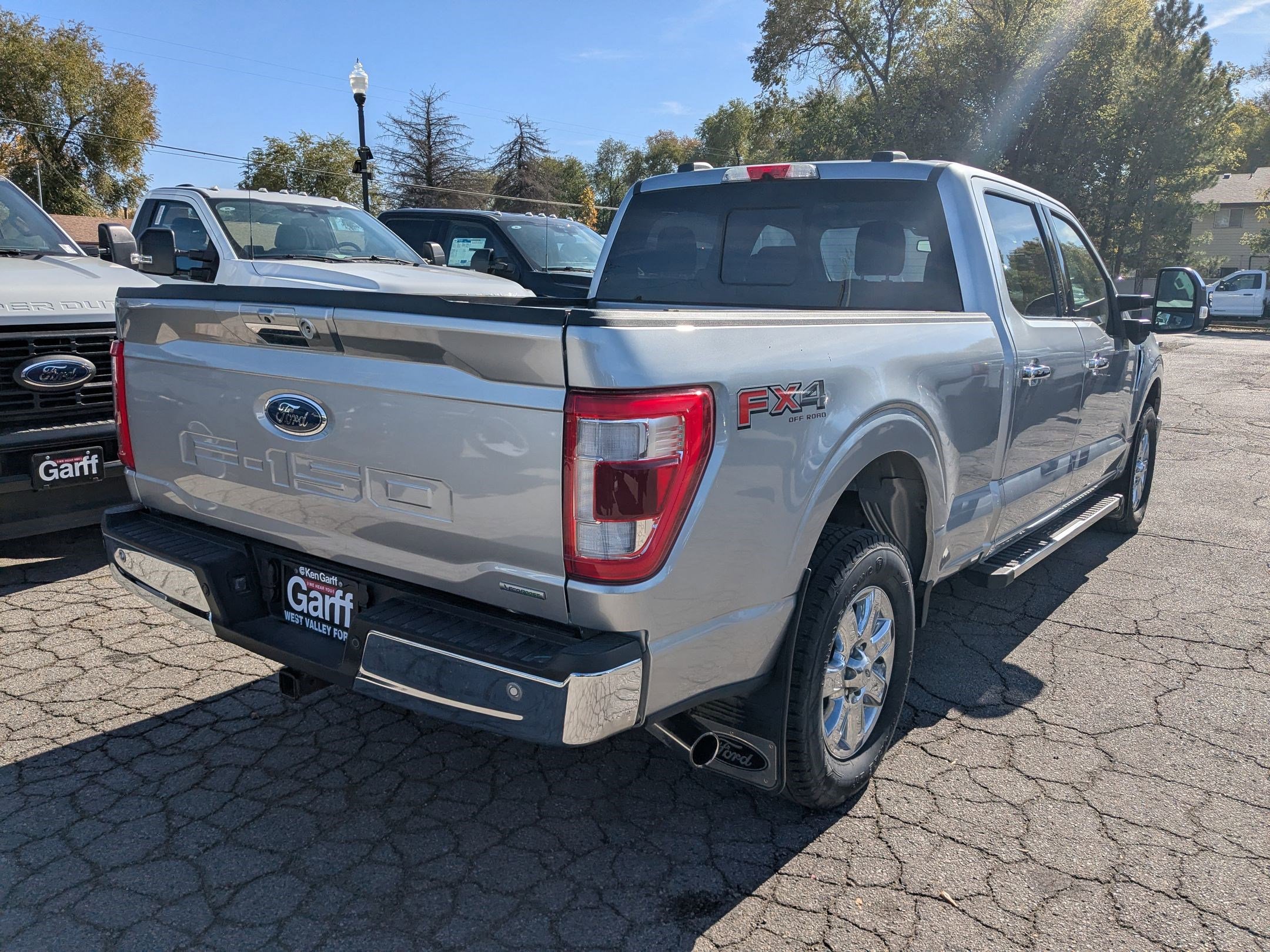2022 Ford F-150 Lariat photo 2