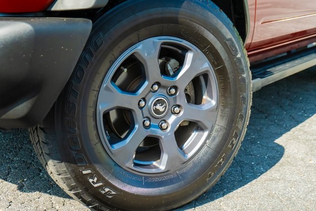 2023 Ford Bronco Big Bend photo 2