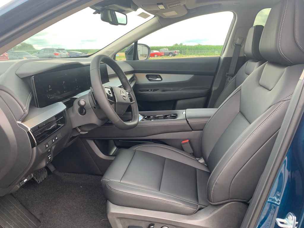 2025 Nissan Murano SL photo 9