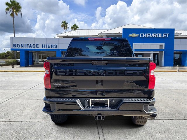 2026 Chevrolet Silverado 1500 Custom photo 3