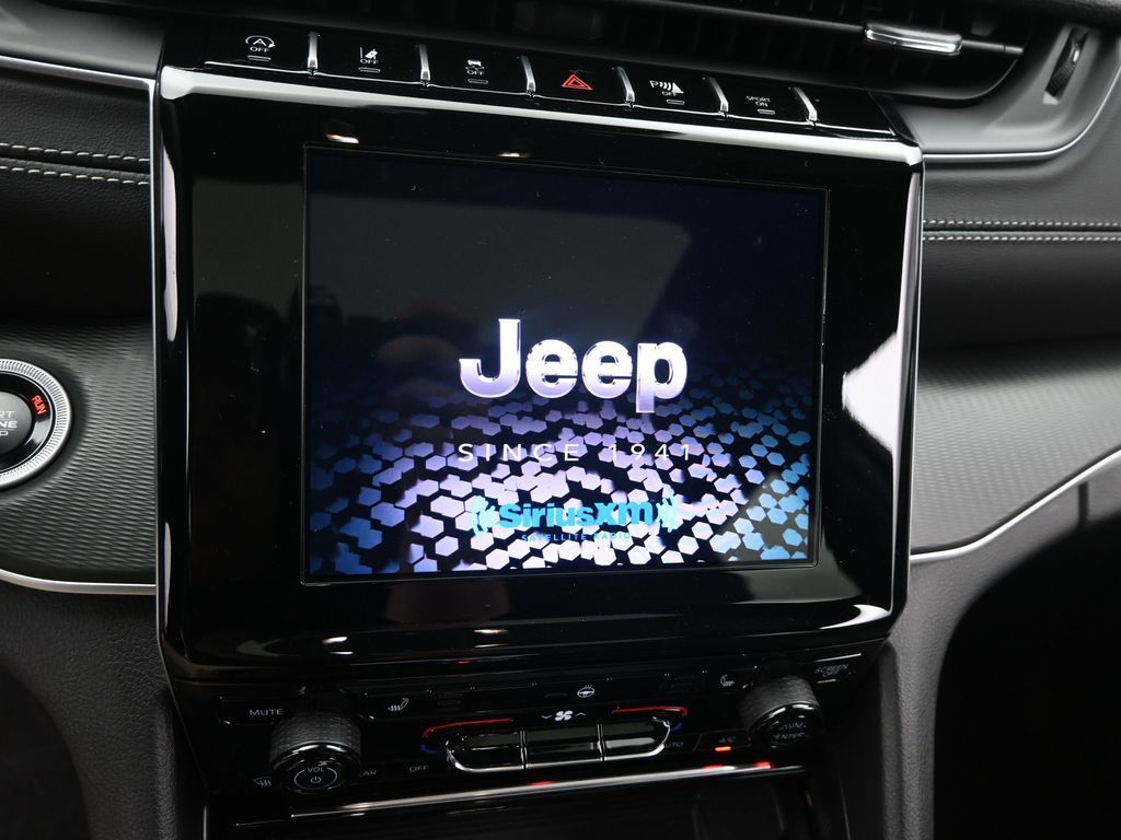 2025 Jeep Grand Cherokee Altitude X photo 15
