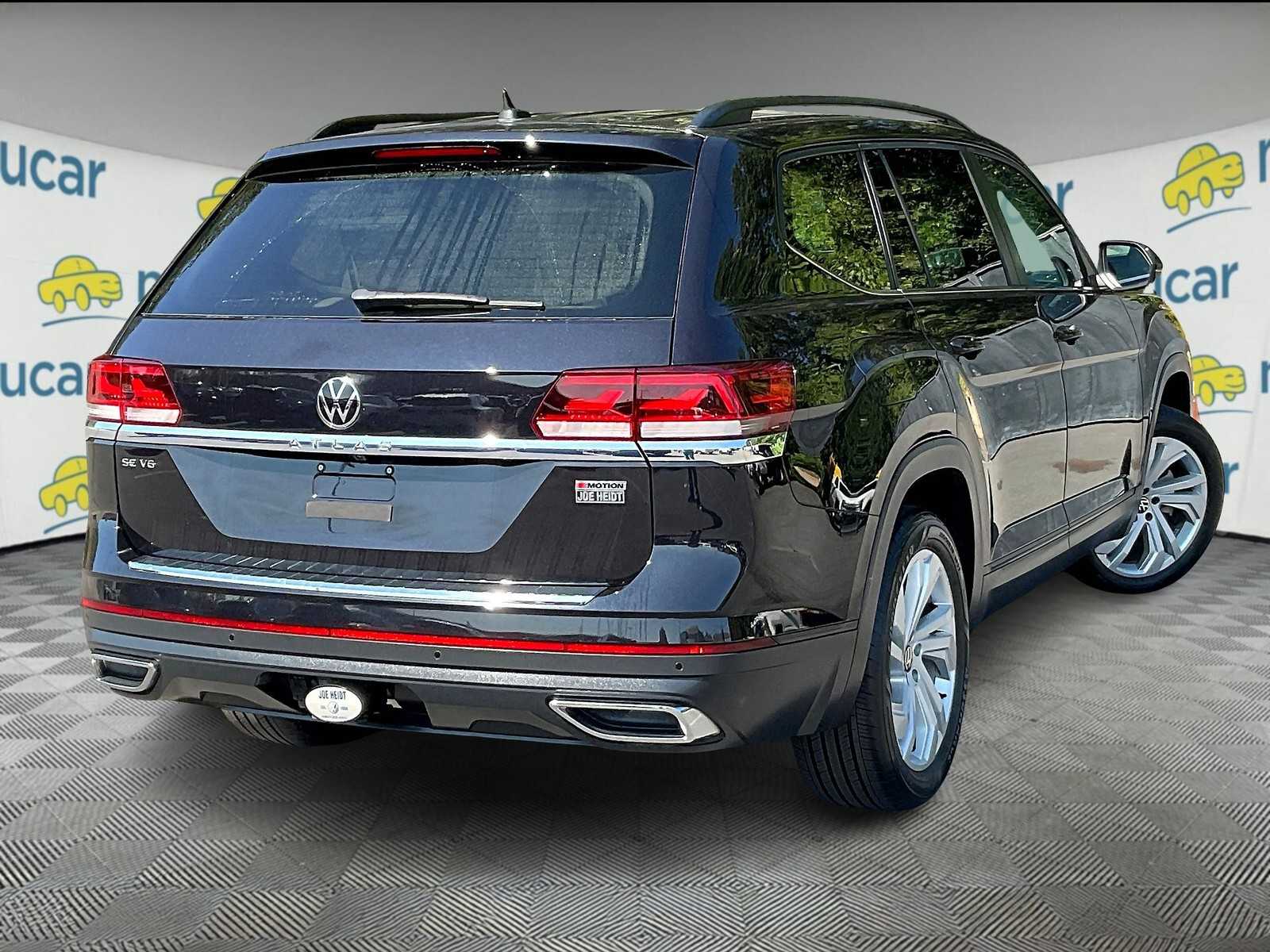 2022 Volkswagen Atlas V6 SE Technology photo 2