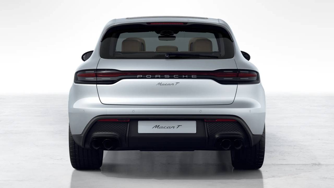 2026 Porsche Macan T photo 8
