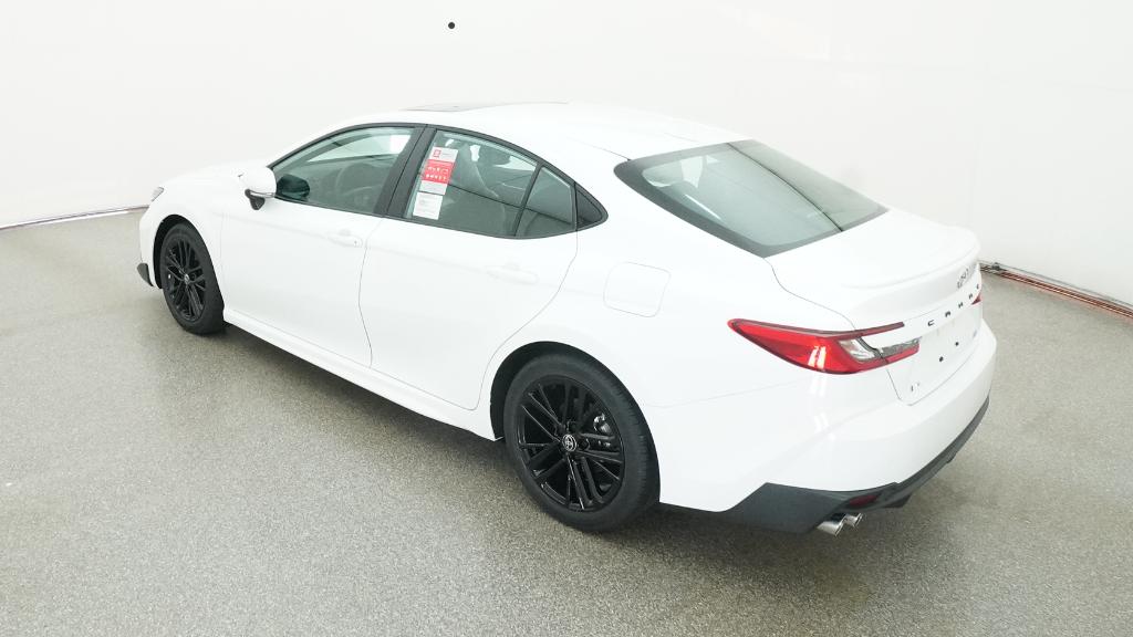 2025 Toyota Camry SE photo 13