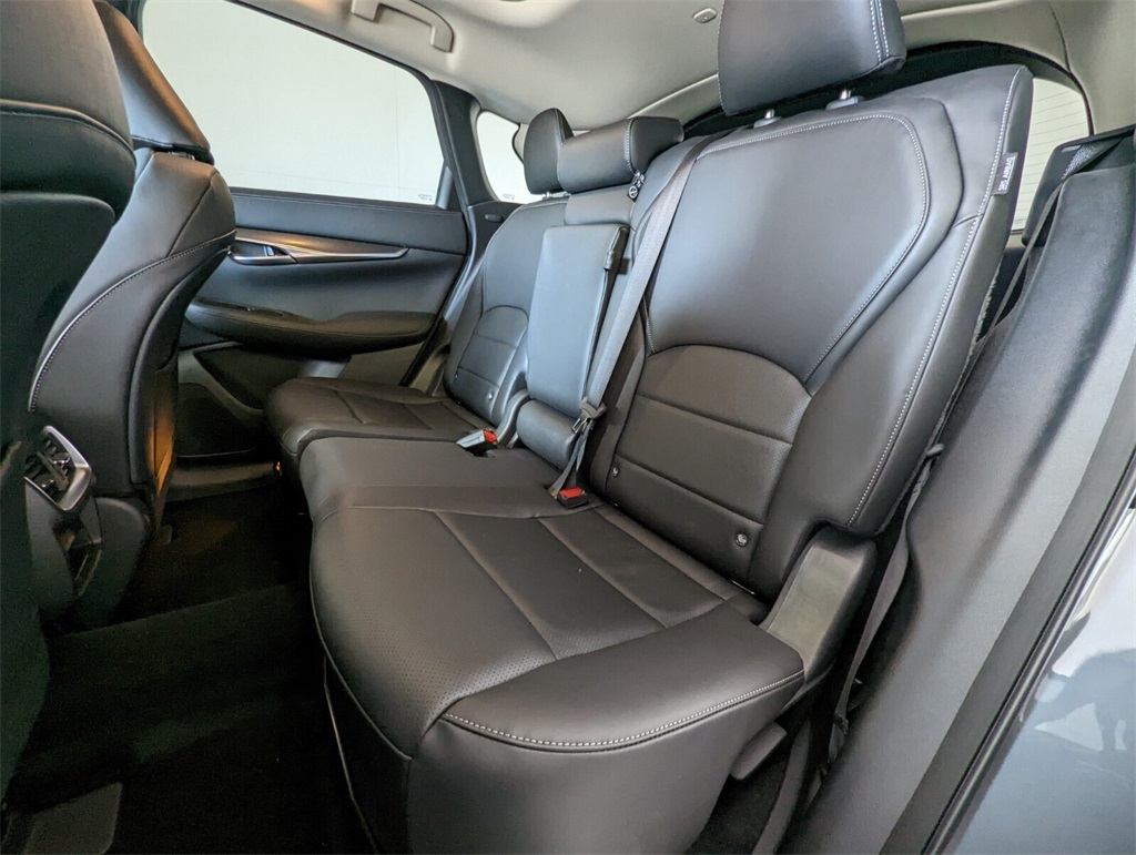 2025 Infiniti QX50 Luxe AWD photo 7