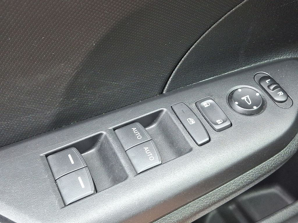 2020 Honda Civic LX photo 25