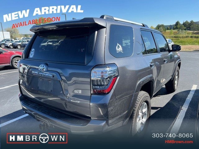 2019 Toyota 4Runner SR5 photo 4