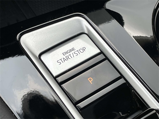 2025 Volkswagen Atlas SE Technology photo 28