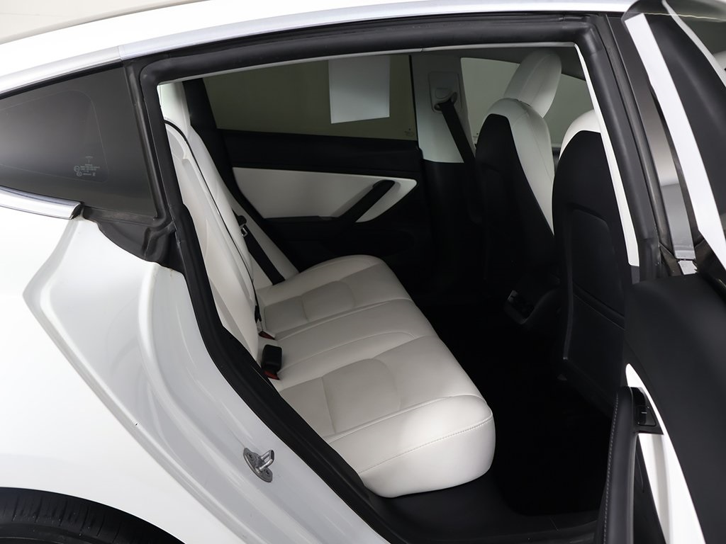 2020 Tesla Model 3 Long Range photo 27