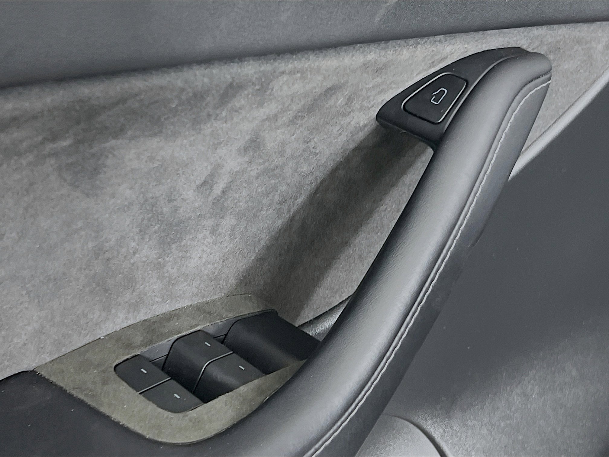 2021 Tesla Model Y Long Range photo 9