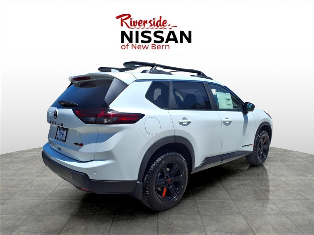 2025 Nissan Rogue SV photo 2