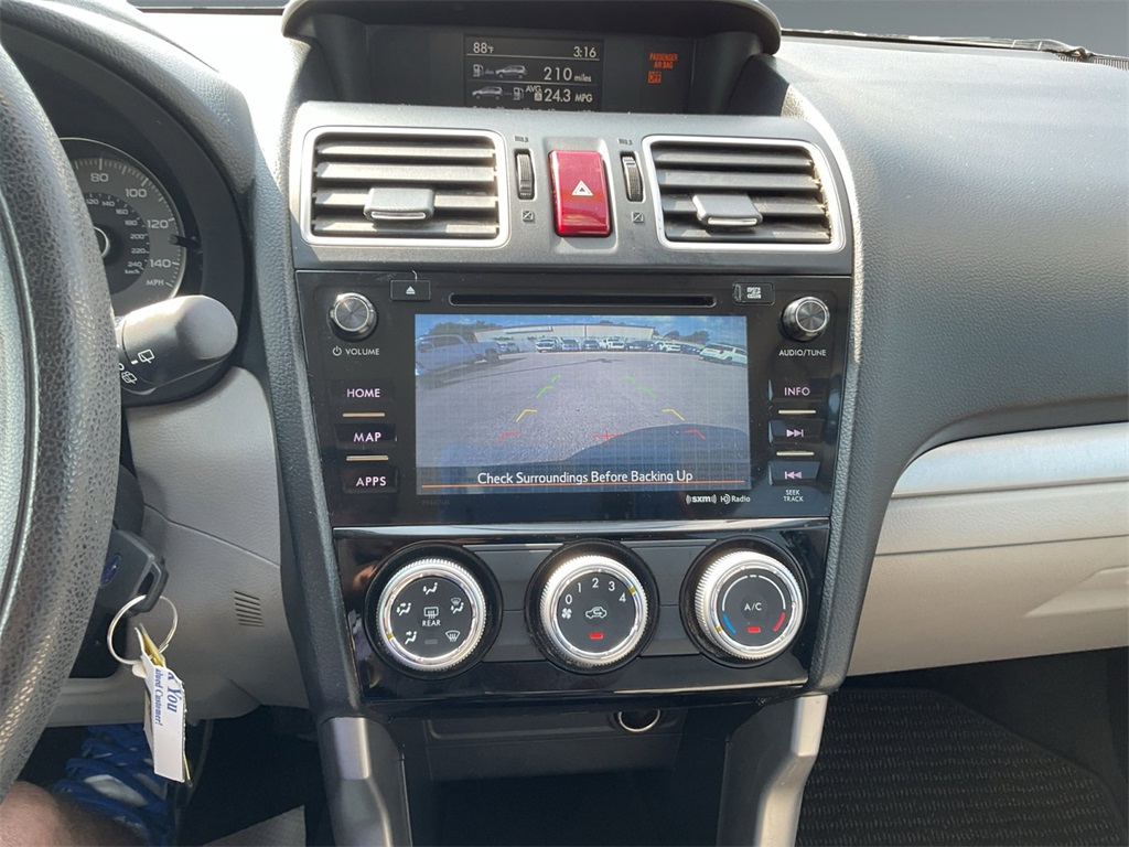 2016 Subaru Forester 2.5i Premium photo 11