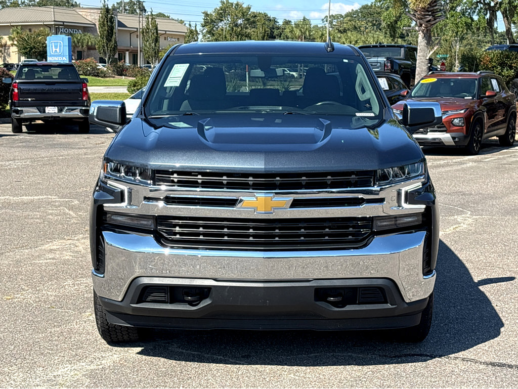 2021 Chevrolet Silverado 1500 LT photo 2