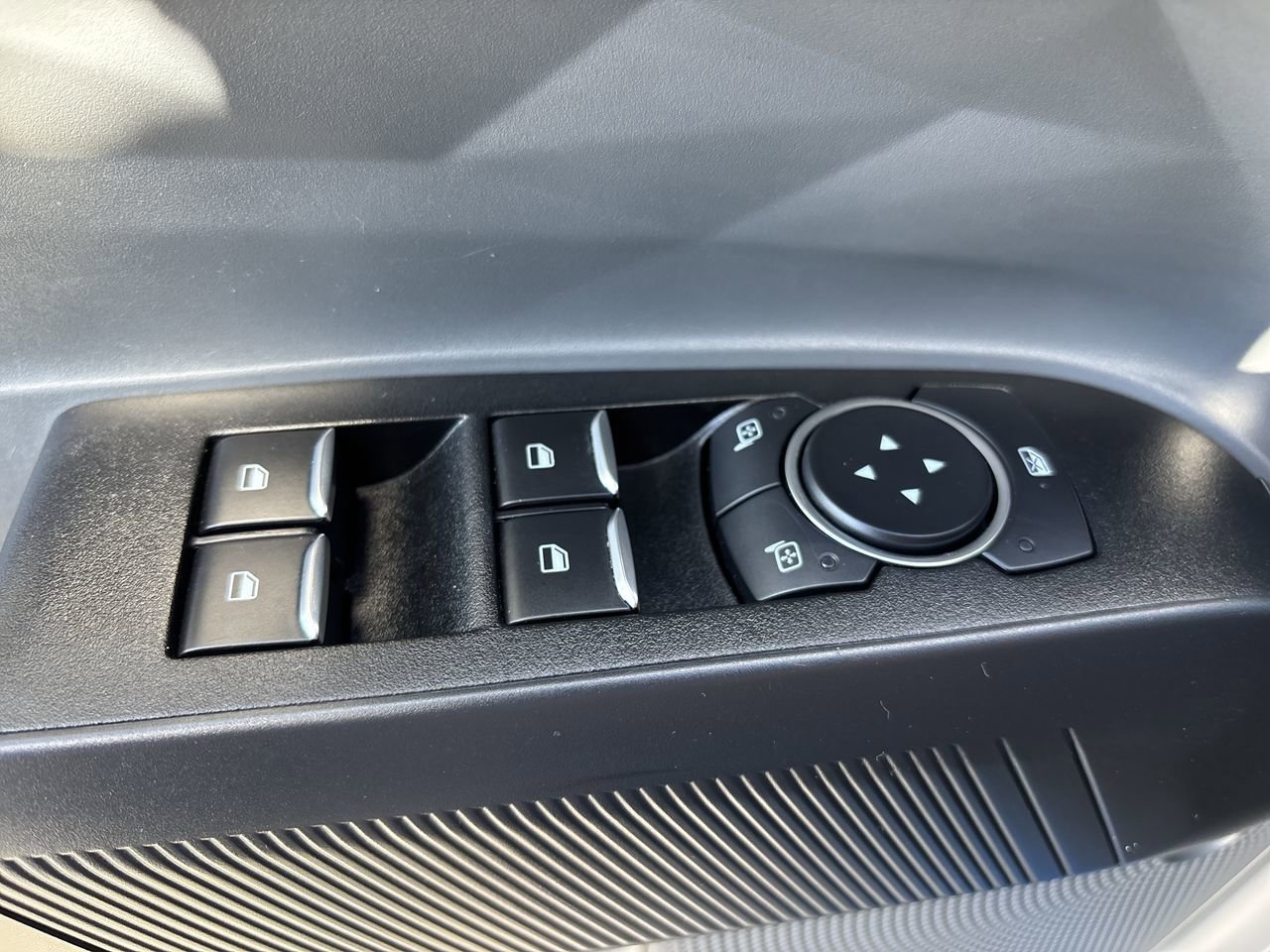 2022 Ford Maverick XL photo 16