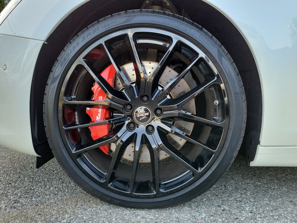 2023 Maserati Ghibli Trofeo photo 3