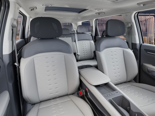 New 2026 Ivory Silver Kia Land image 15