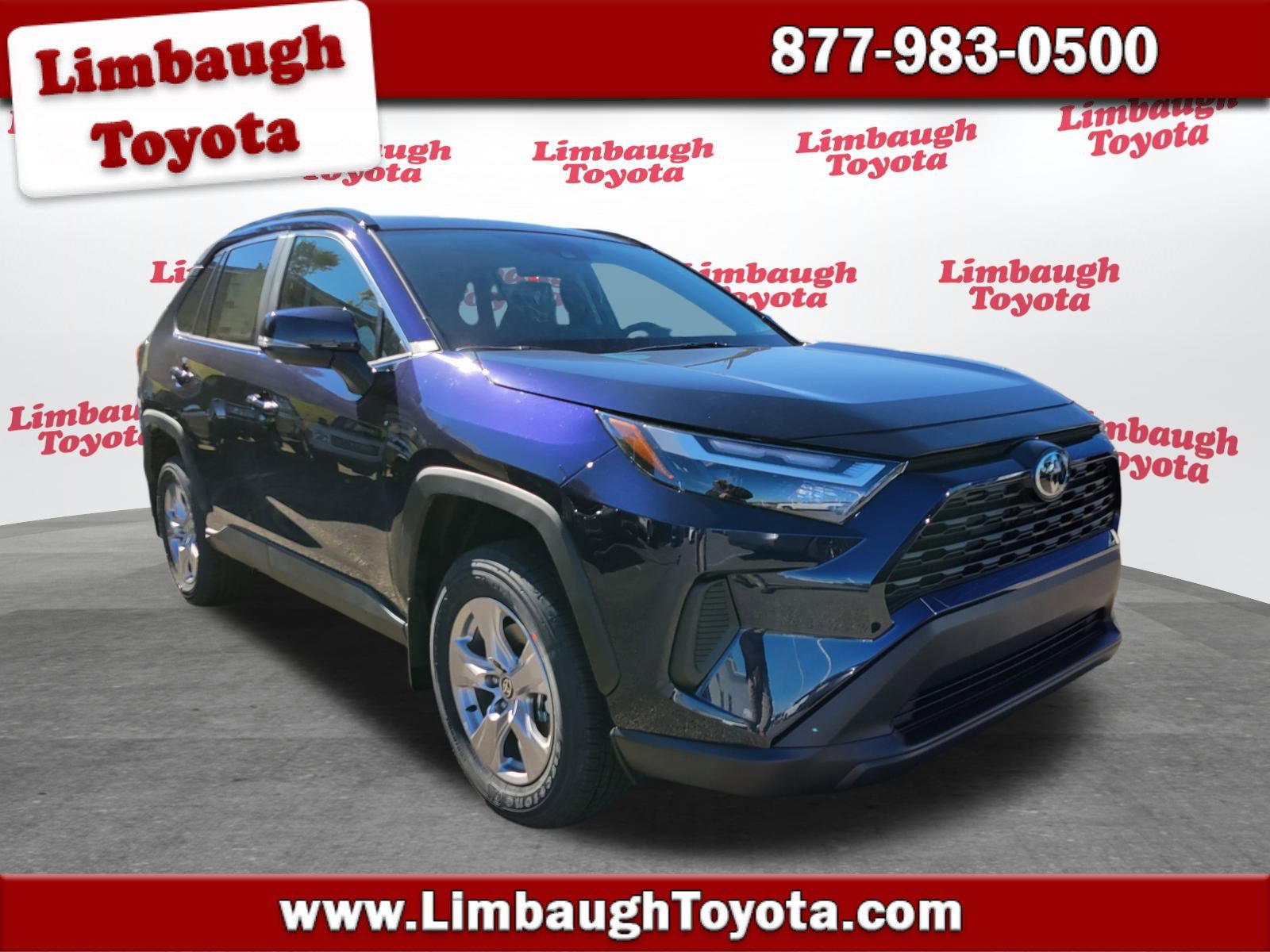 2025 Toyota RAV4 XLE's photo