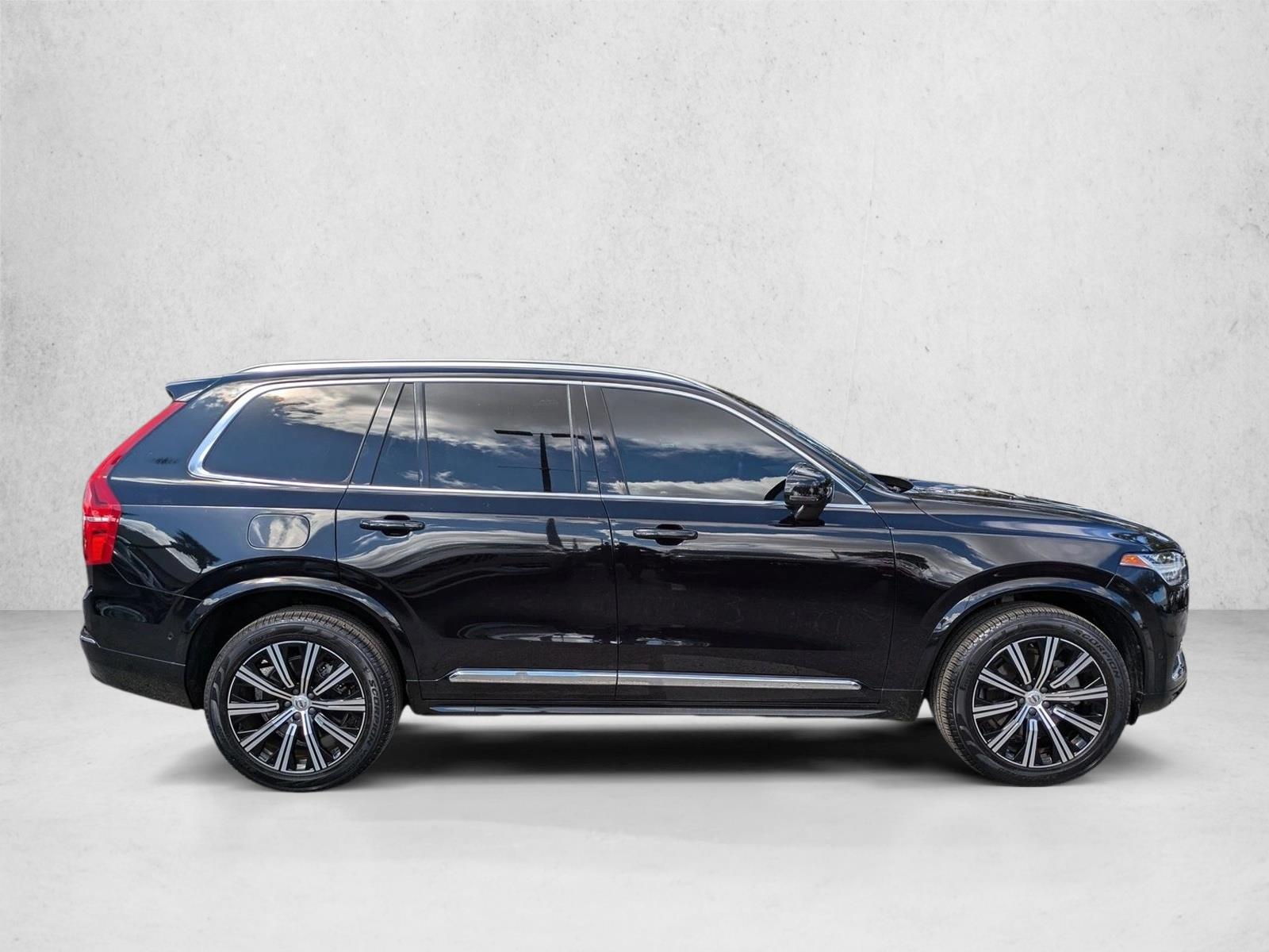 2023 Volvo XC90 AWD Plus photo 4