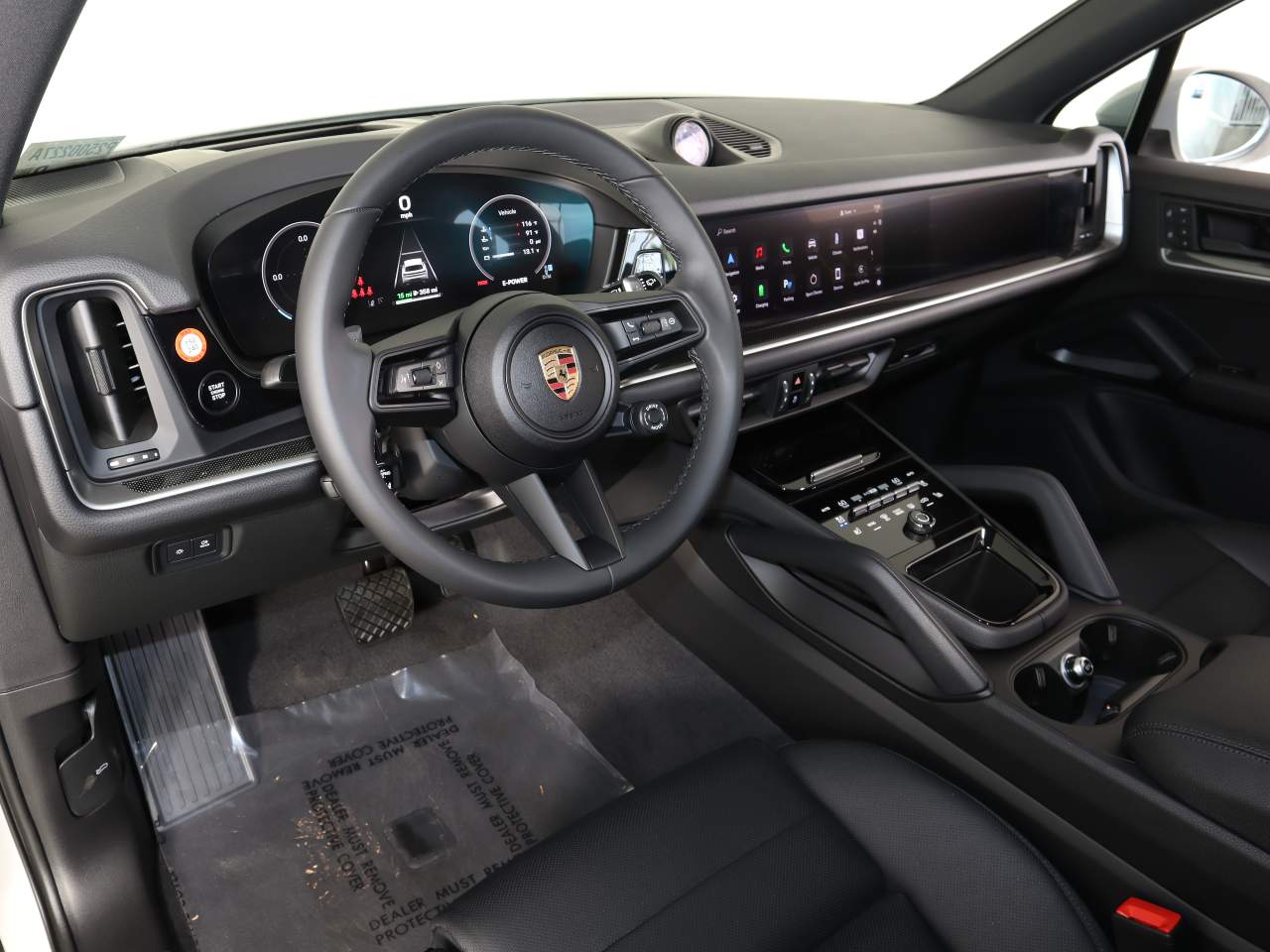 2025 Porsche Cayenne E-Hybrid photo 4