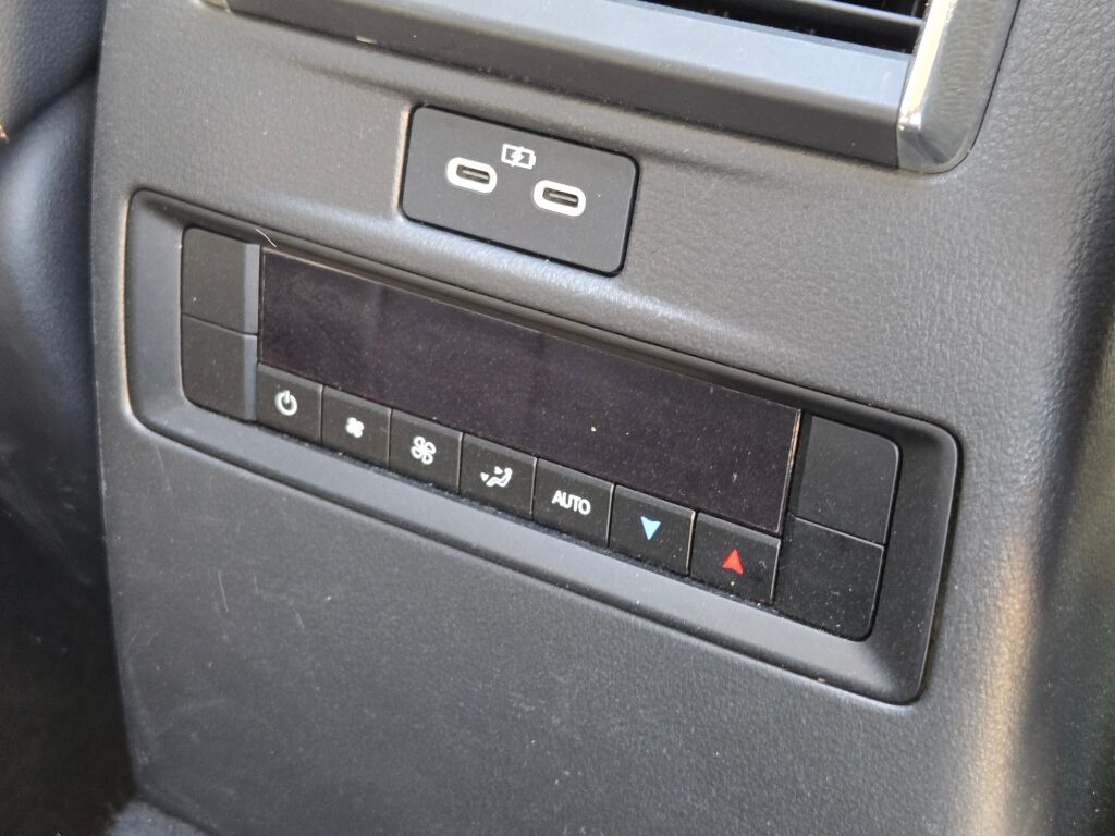 2024 Mazda CX-90 3.3 Turbo Preferred Plus photo 8