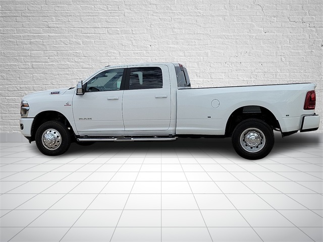 2026 Ram 3500 Laramie photo 2