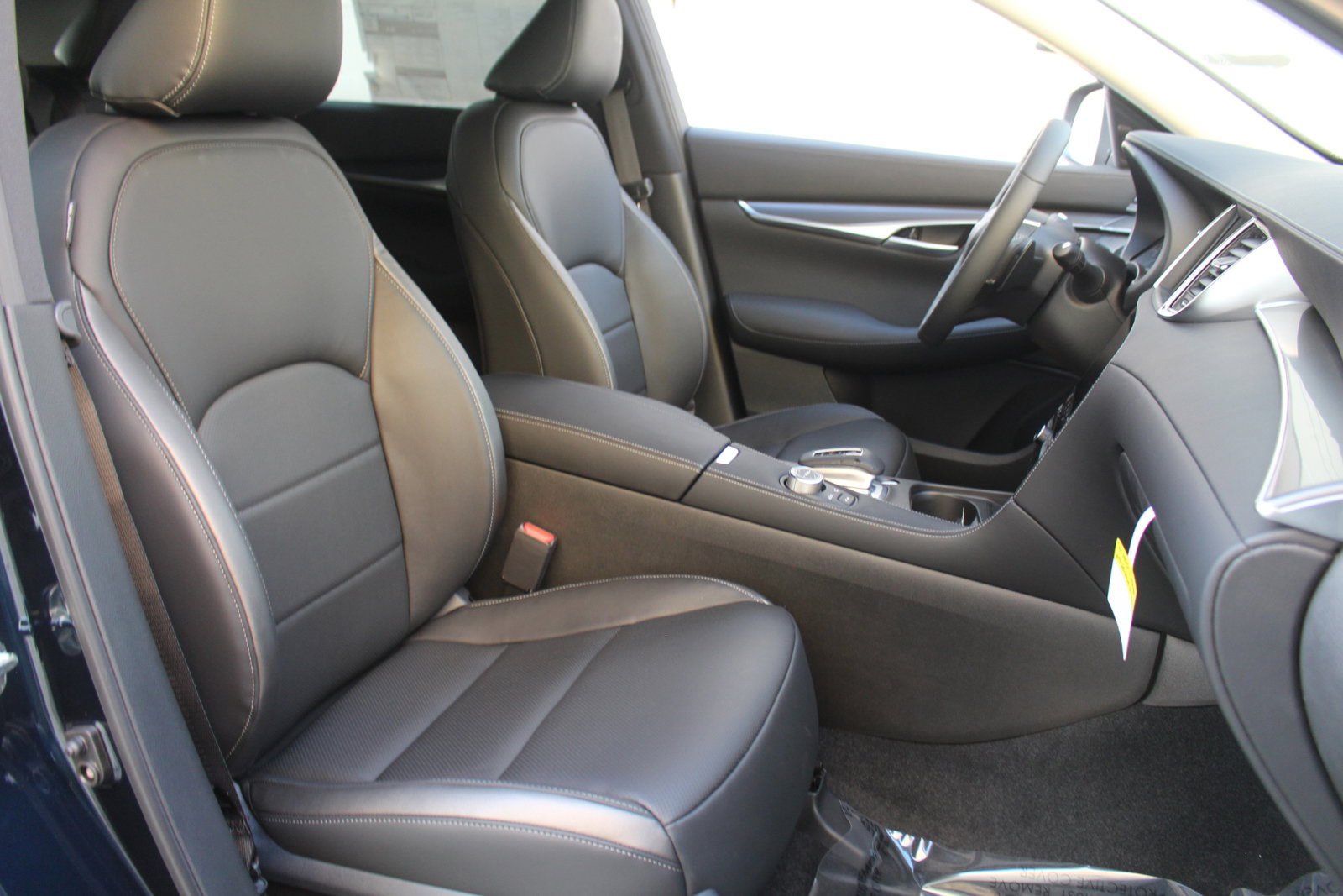 2025 Infiniti QX50 Luxe photo 16