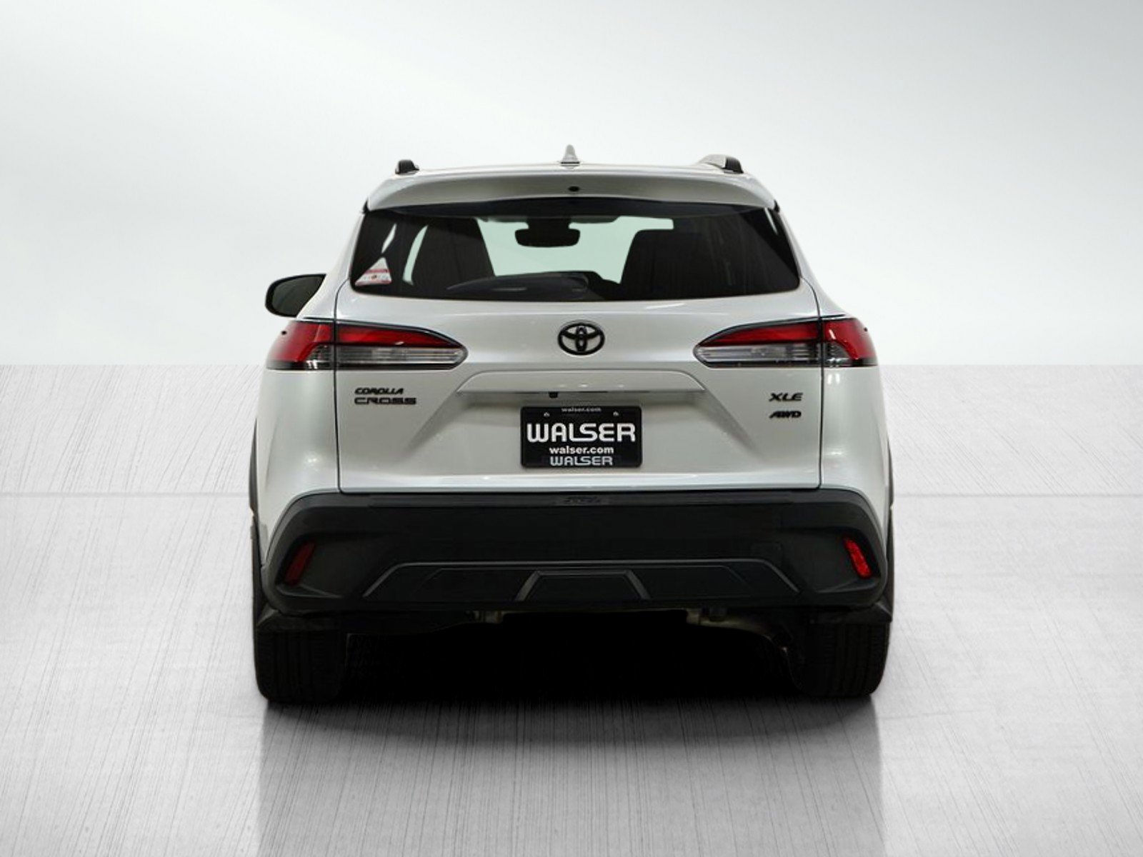 2022 Toyota Corolla Cross XLE photo 3
