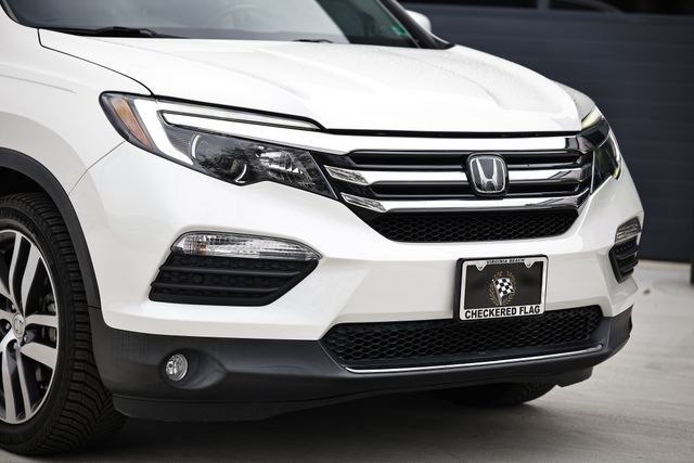 2016 Honda Pilot Touring photo 2