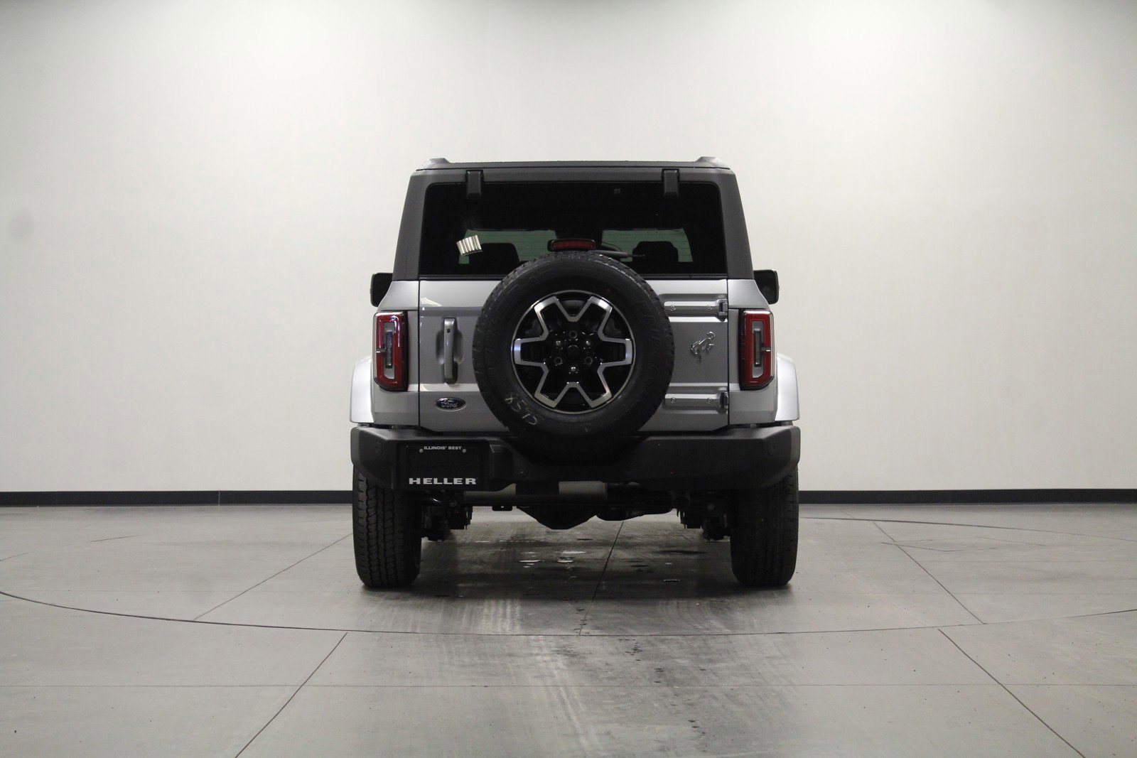 2024 Ford Bronco Outer Banks photo 4
