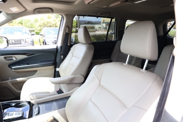 2019 Honda Pilot Touring photo 14
