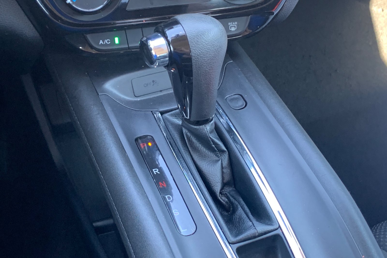 2020 Honda HR-V LX photo 29