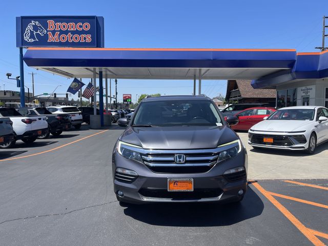 2018 Honda Pilot Elite photo 3