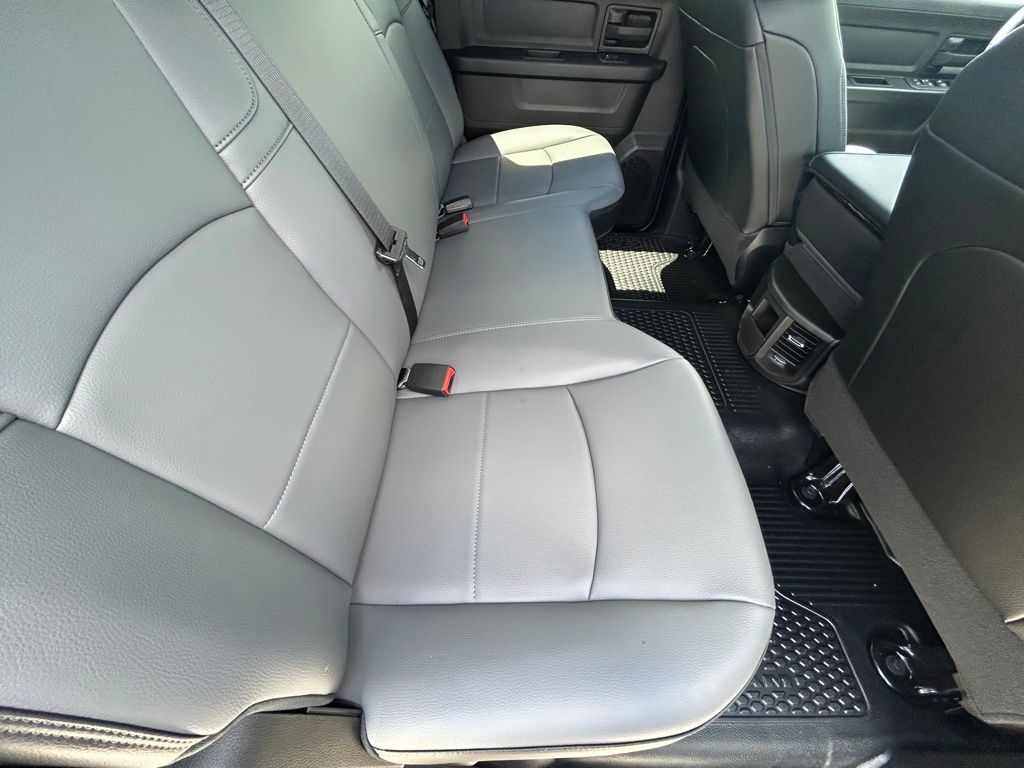 2026 Ram 3500 Tradesman photo 33
