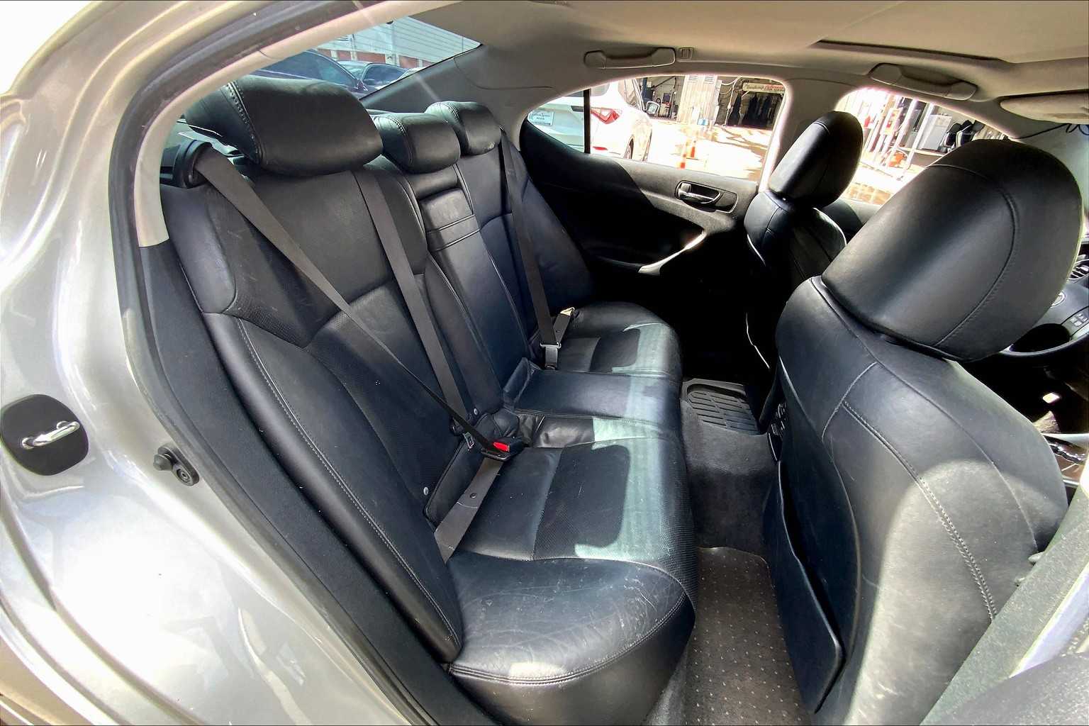 2007 Lexus IS 250 photo 17