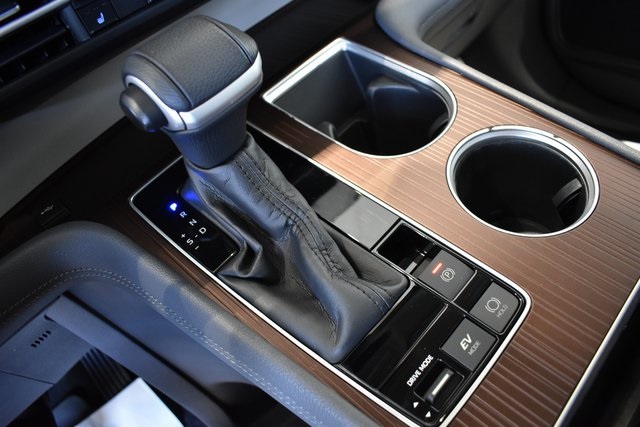 2021 Toyota Sienna XLE photo 20