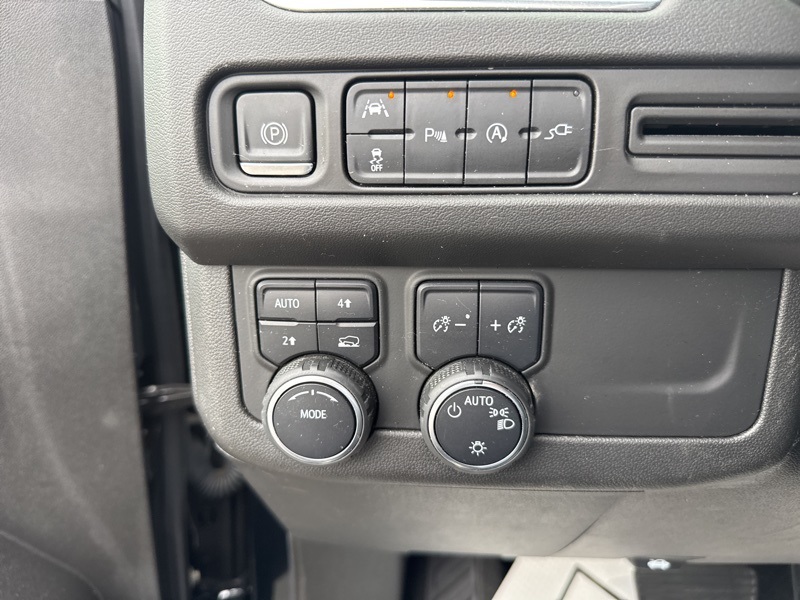 2022 Chevrolet Tahoe LT photo 13